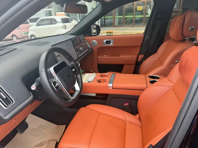 Li Auto L9 — Фото автомобиля 4