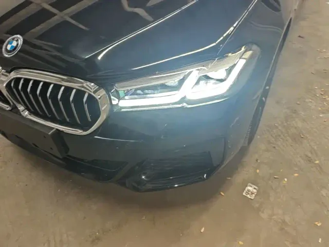 BMW 5 Series — Фото автомобиля 23