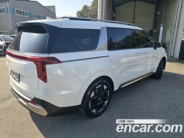 Kia Carnival 4th Gen — Фото автомобиля 2