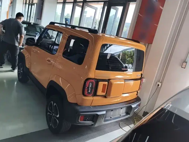 Baojun Yep — Фото автомобиля 3