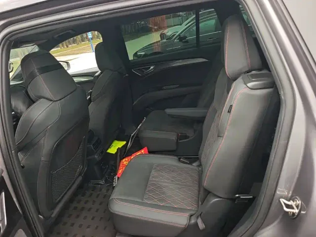 Audi Q5 e-tron — Фото автомобиля 21