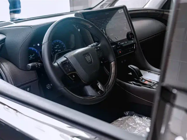 Toyota Vellfire — Фото автомобиля 8