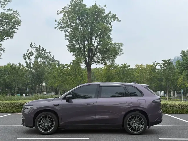Leapmotor C10 — Фото автомобиля 6