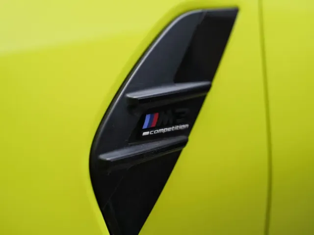 BMW M3 — Фото автомобиля 10