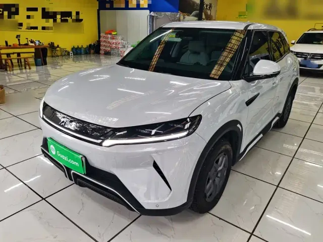 Фотография автомобиля — BYD Yuan UP
