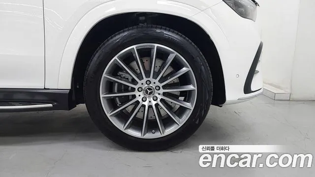Mercedes-Benz GLE-Class — Фото автомобиля 5