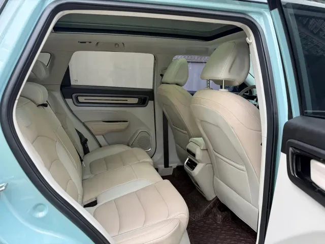 Geely ICON — Фото автомобиля 11