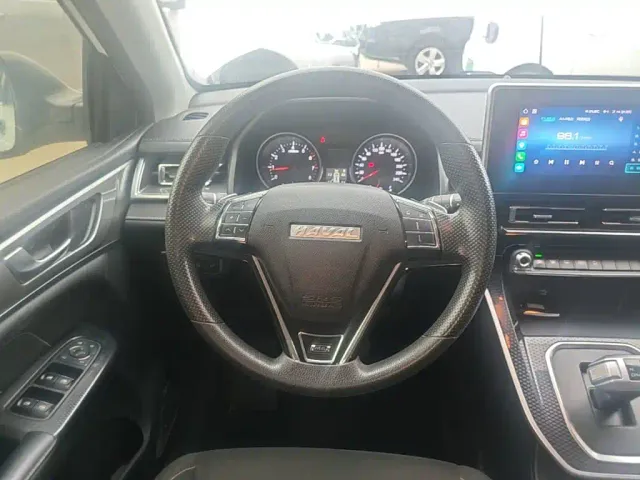 Haval M6 — Фото автомобиля 10