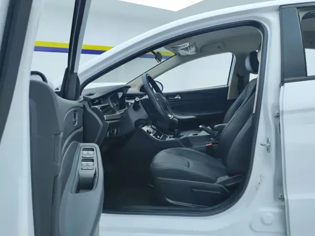 Chery Arrizo 5 — Фото автомобиля 9