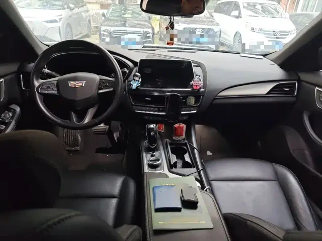 Cadillac CT5 — Фото автомобиля 10