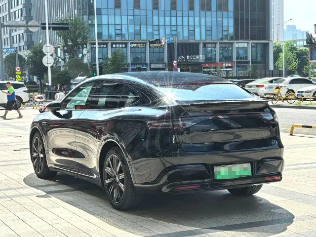 Luxeed R7 — Фото автомобиля 15