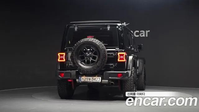 Jeep Wrangler — Фото автомобиля 4