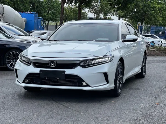 Honda Inspire — Фото автомобиля 3