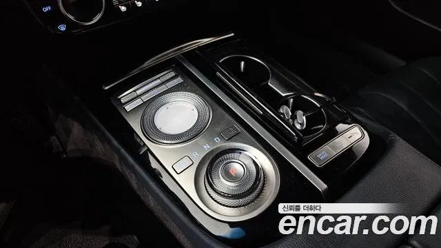 Genesis G80 RG3 — Фото автомобиля 12