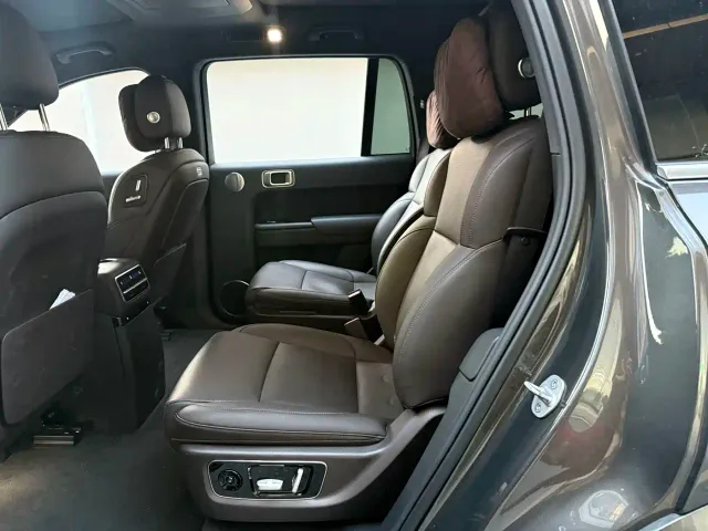 Li Auto L9 — Фото автомобиля 13