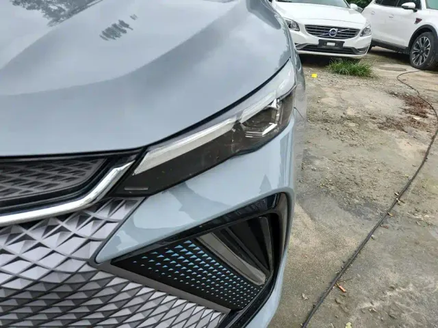 Geely Emgrand L — Фото автомобиля 5