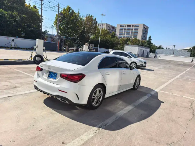 Mercedes-Benz A-Class — Фото автомобиля 11