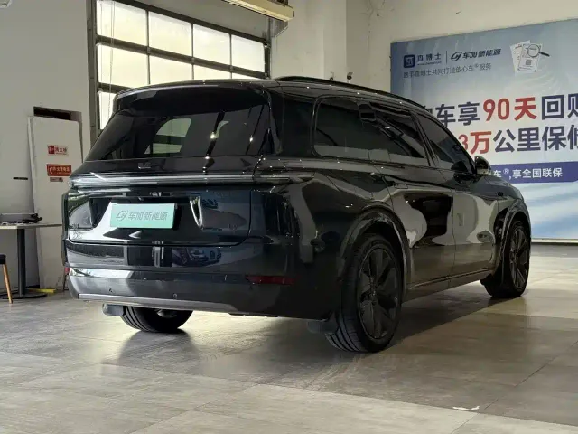 Li Auto L9 — Фото автомобиля 6