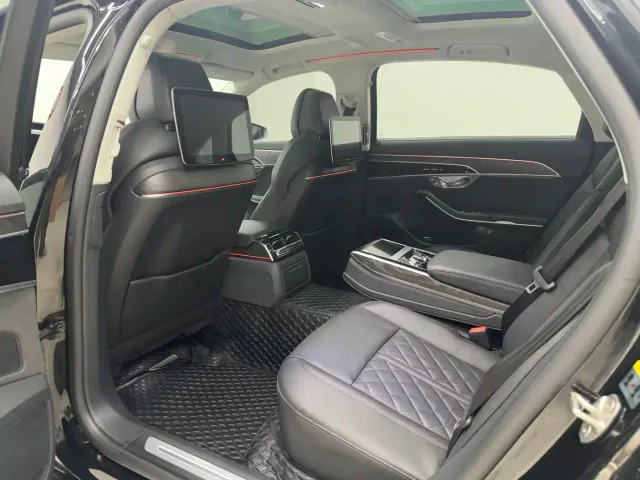 Audi A8 — Фото автомобиля 8