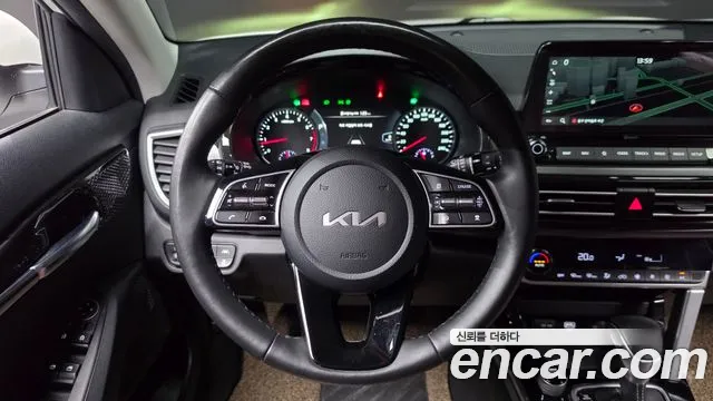 Kia Seltos — Фото автомобиля 19