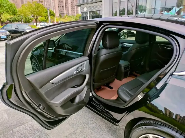 Cadillac CT5 — Фото автомобиля 21