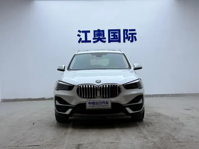 BMW X1 — Фото автомобиля 2