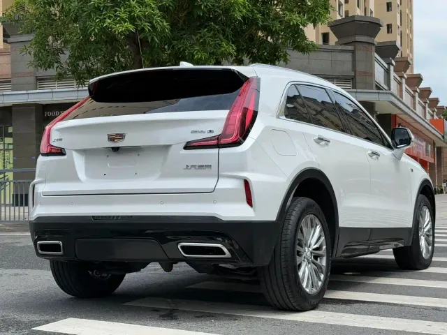 Cadillac XT4 — Фото автомобиля 4