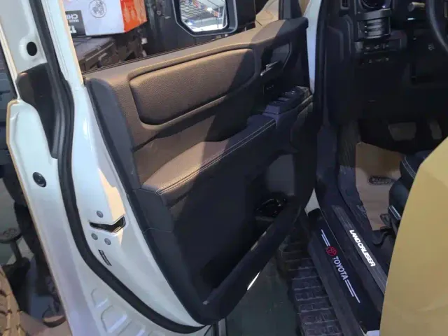 Toyota Prado — Фото автомобиля 7