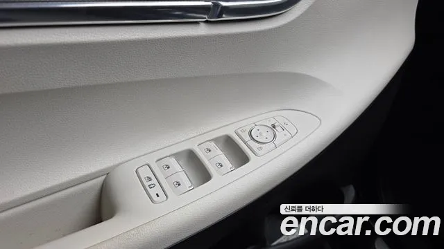 Hyundai Grandeur New — Фото автомобиля 28