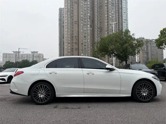 Mercedes-Benz C-Class — Фото автомобиля 7