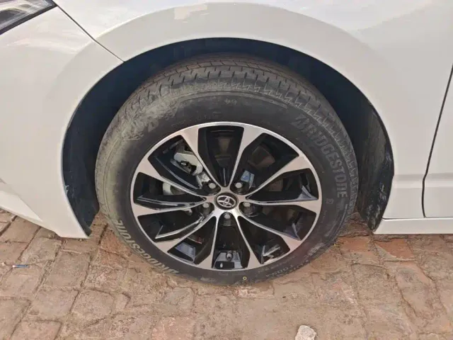 Toyota Avalon — Фото автомобиля 22