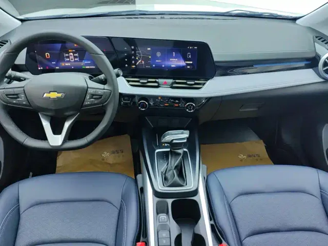 Chevrolet Monza — Фото автомобиля 12