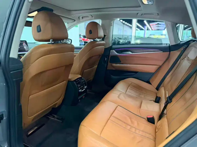 BMW 6 Series Gran Turismo — Фото автомобиля 6