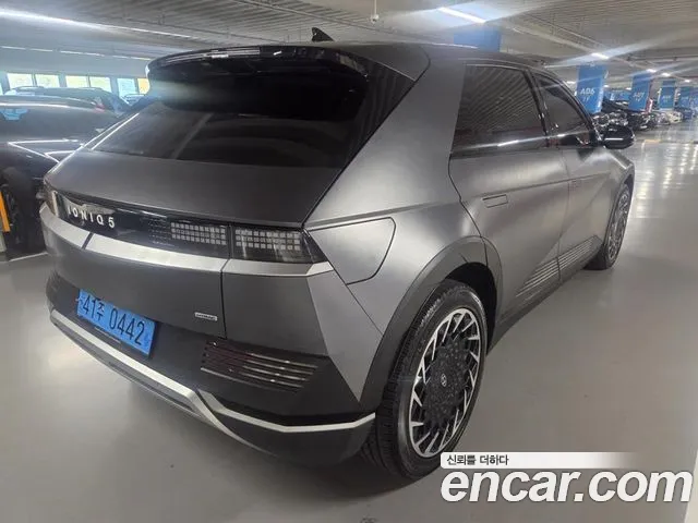 Hyundai Ioniq 5 — Фото автомобиля 3