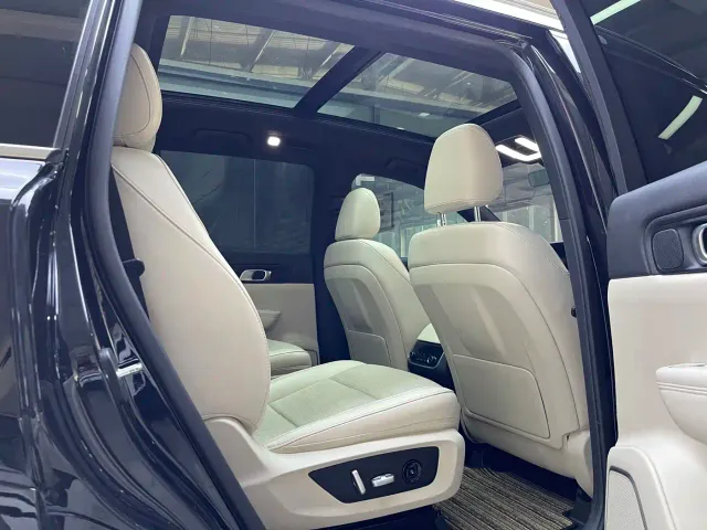 Li Auto ONE — Фото автомобиля 16