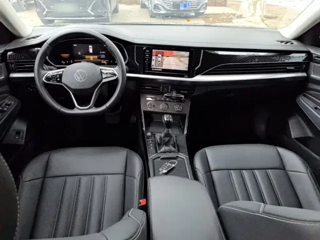 Volkswagen Passat — Фото автомобиля 9