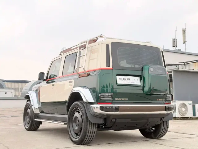 iCAR V23 — Фото автомобиля 10