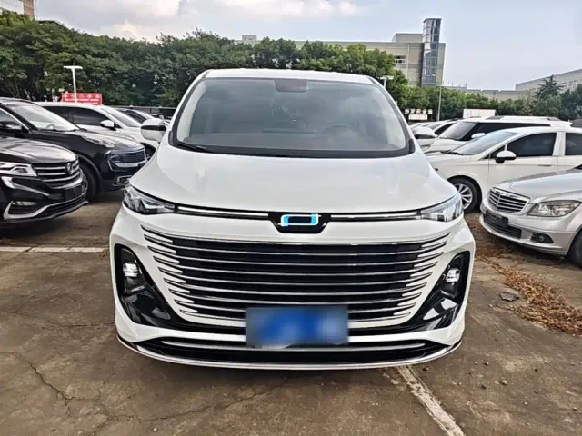 Bestune Besturn M9 — Фото автомобиля 2