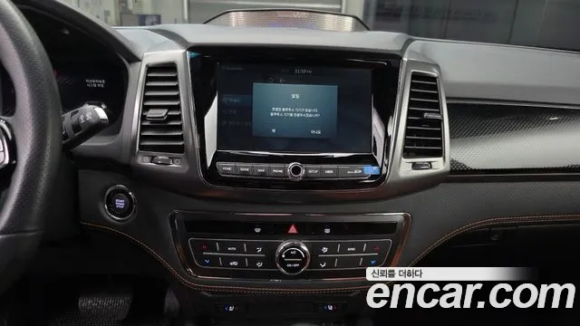 KG_Mobility_Ssangyong Rexton — Фото автомобиля 13