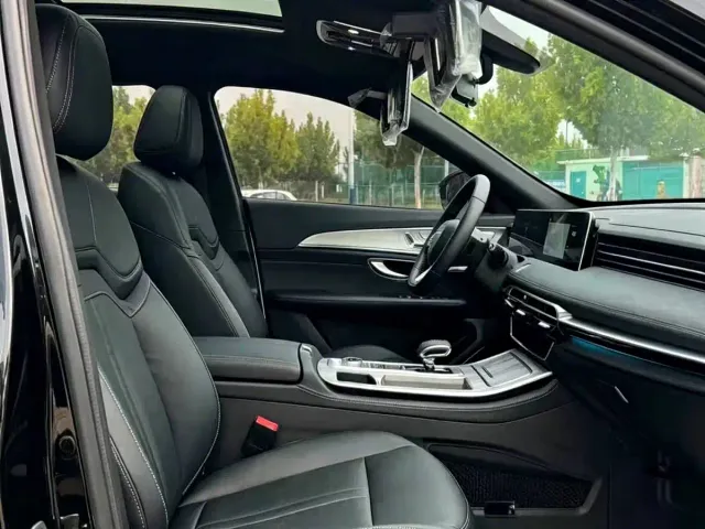 Jetour X70 Plus — Фото автомобиля 8