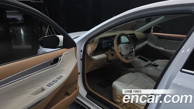 Hyundai Grandeur Grandeur (New) — Фото автомобиля 15