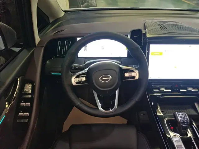 GAC Trumpchi M8 — Фото автомобиля 10