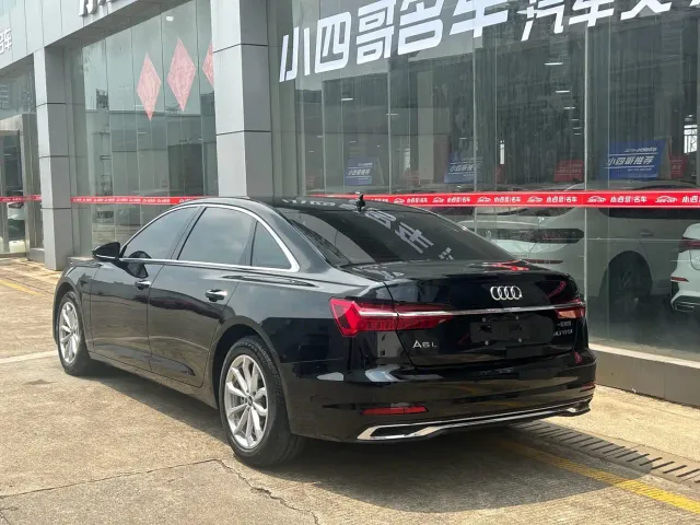 Audi A6L — Фото автомобиля 4