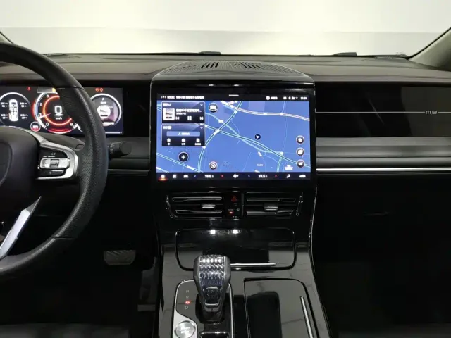 GAC Trumpchi M8 — Фото автомобиля 12