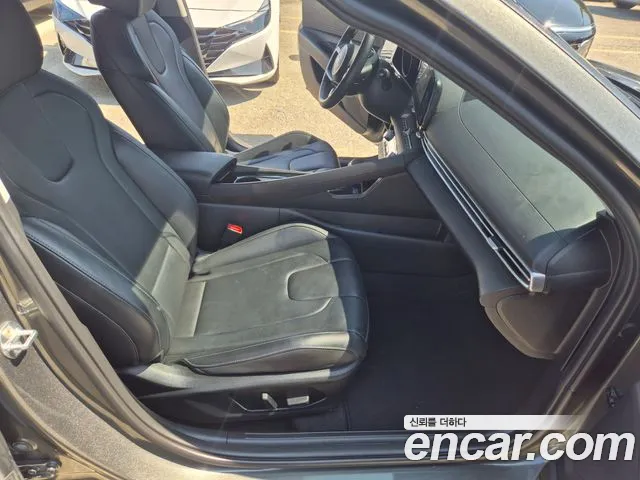 Hyundai AVANTE Avante (CN7) — Фото автомобиля 11