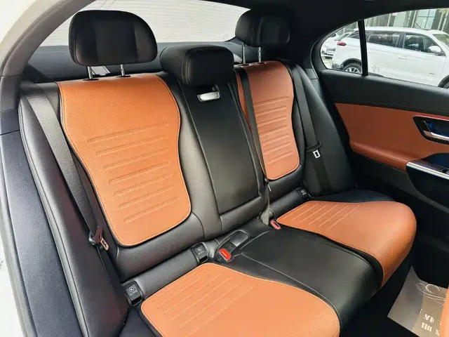 Mercedes-Benz C-Class — Фото автомобиля 8