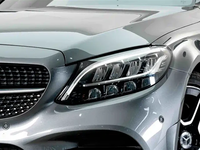 Mercedes-Benz C-Class — Фото автомобиля 4
