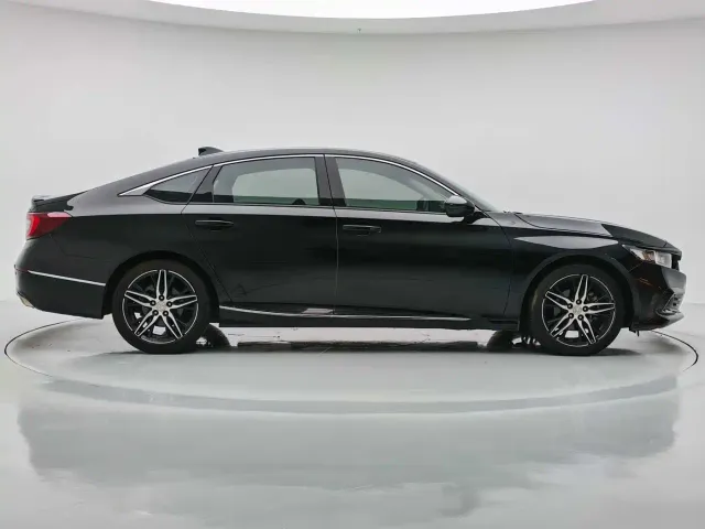 Honda Accord — Фото автомобиля 10