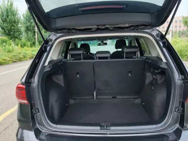 Volkswagen Tharu — Фото автомобиля 9