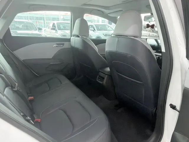 Chevrolet Monza — Фото автомобиля 11